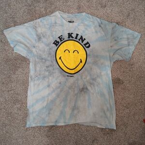 Smiley World Large 100% Cotton T-shirt